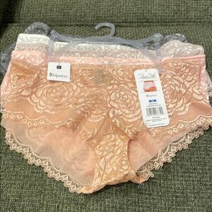 Rene Rofe hipster lace underwear (sz XL)